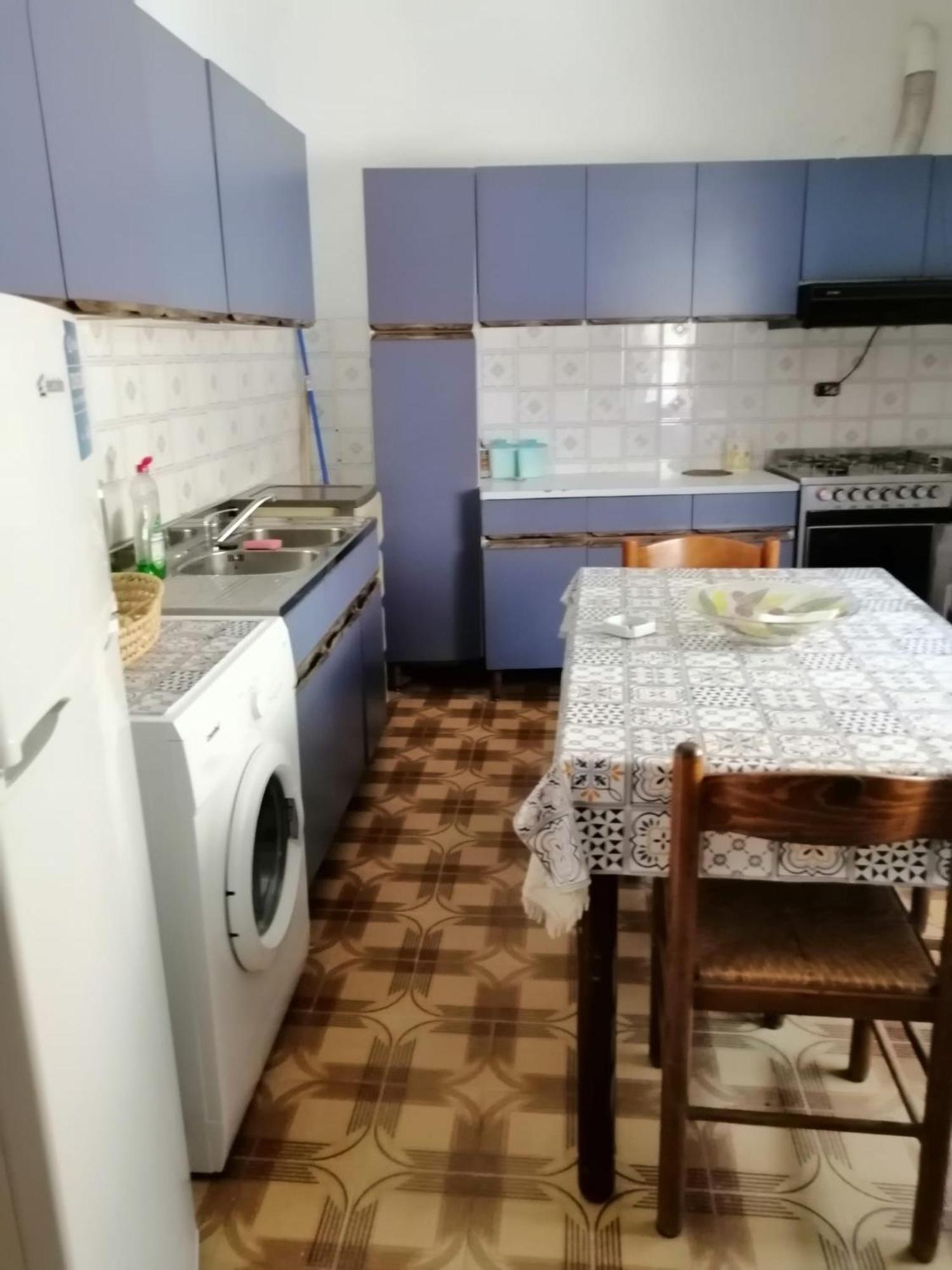 カステッランマーレ・デル・ゴルフォLa Casa Di Pinaアパートメント エクステリア 写真